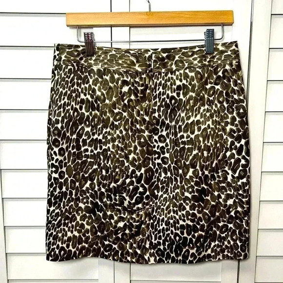 LOFT Leopard Print Pencil Skirt Size 6 Brown, Tan & Cream - Picture 5 of 7
